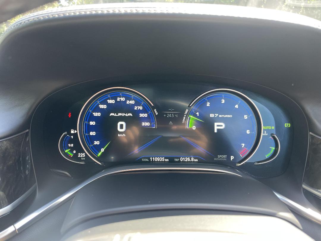 Photo '13' of BMW 740I Photo '13' of BMW 740I