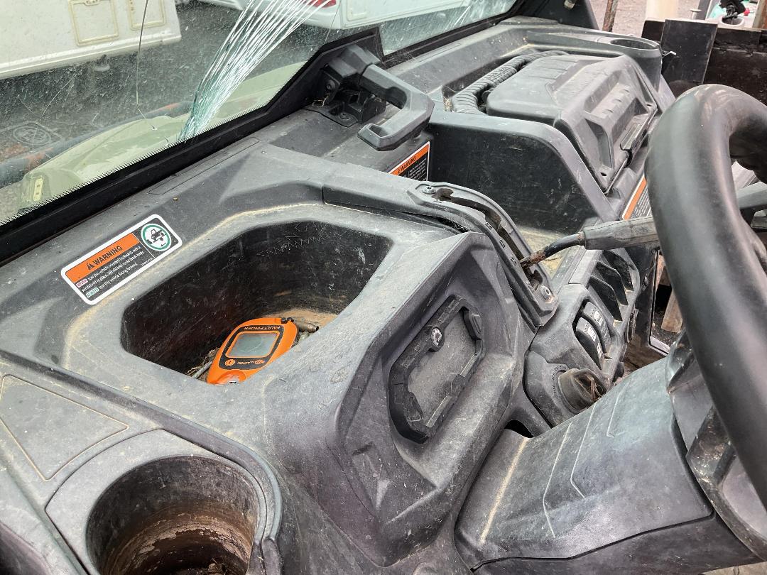 Photo '4' of Can Am Defender HD8