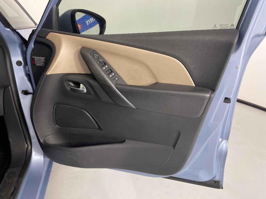 Photo '15' of Citroen C4 Photo '15' of Citroen C4