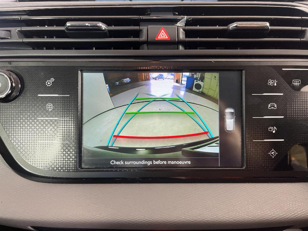 Photo '28' of Citroen C4 Picasso