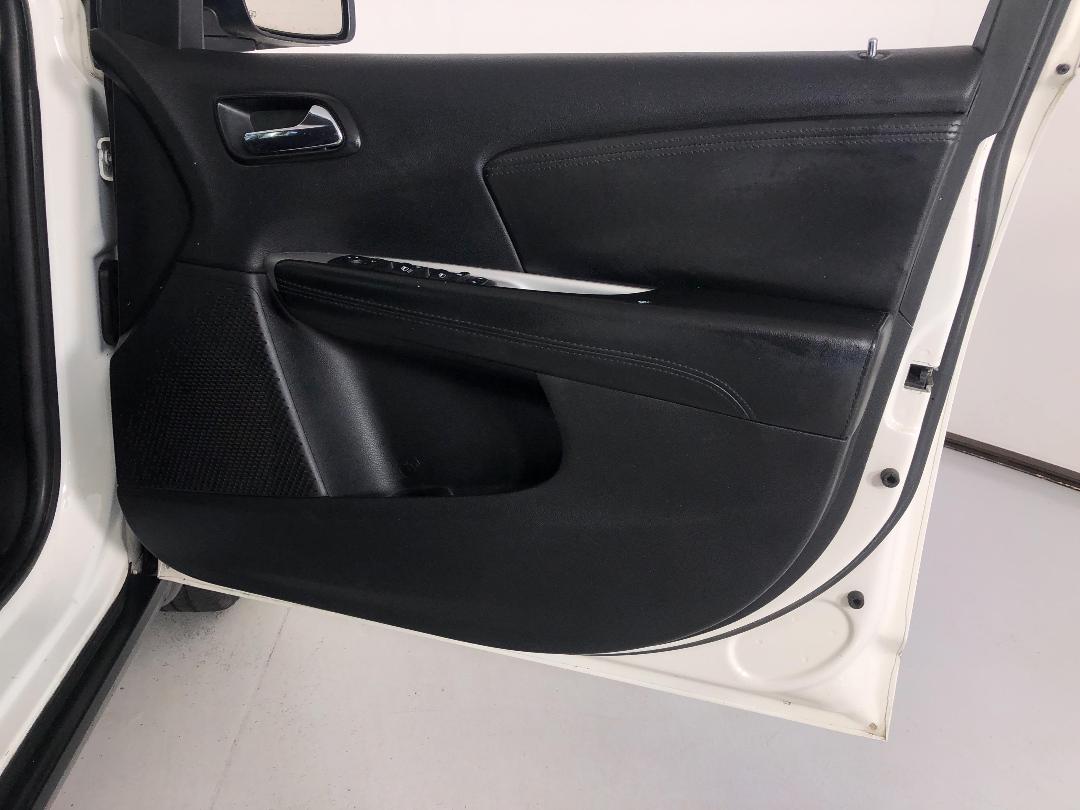 Photo '15' of Dodge Journey