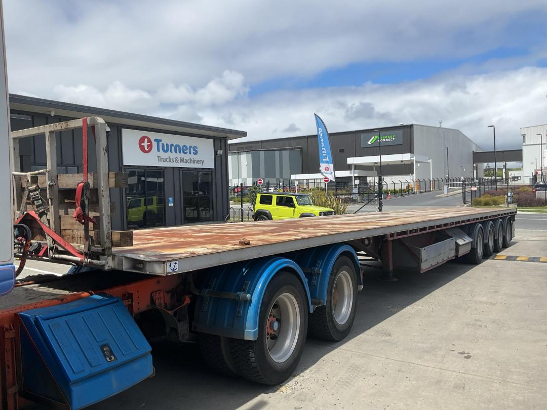 Photo '9' of DOMETT D1502 Flat Deck Semi