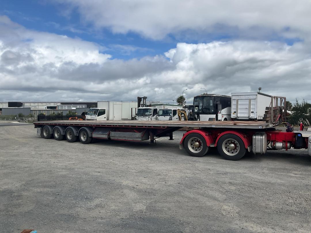 Photo '12' of DOMETT D1502 Flat Deck Semi