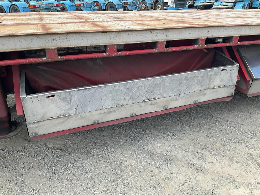 Photo '17' of DOMETT D1502 Flat Deck Semi