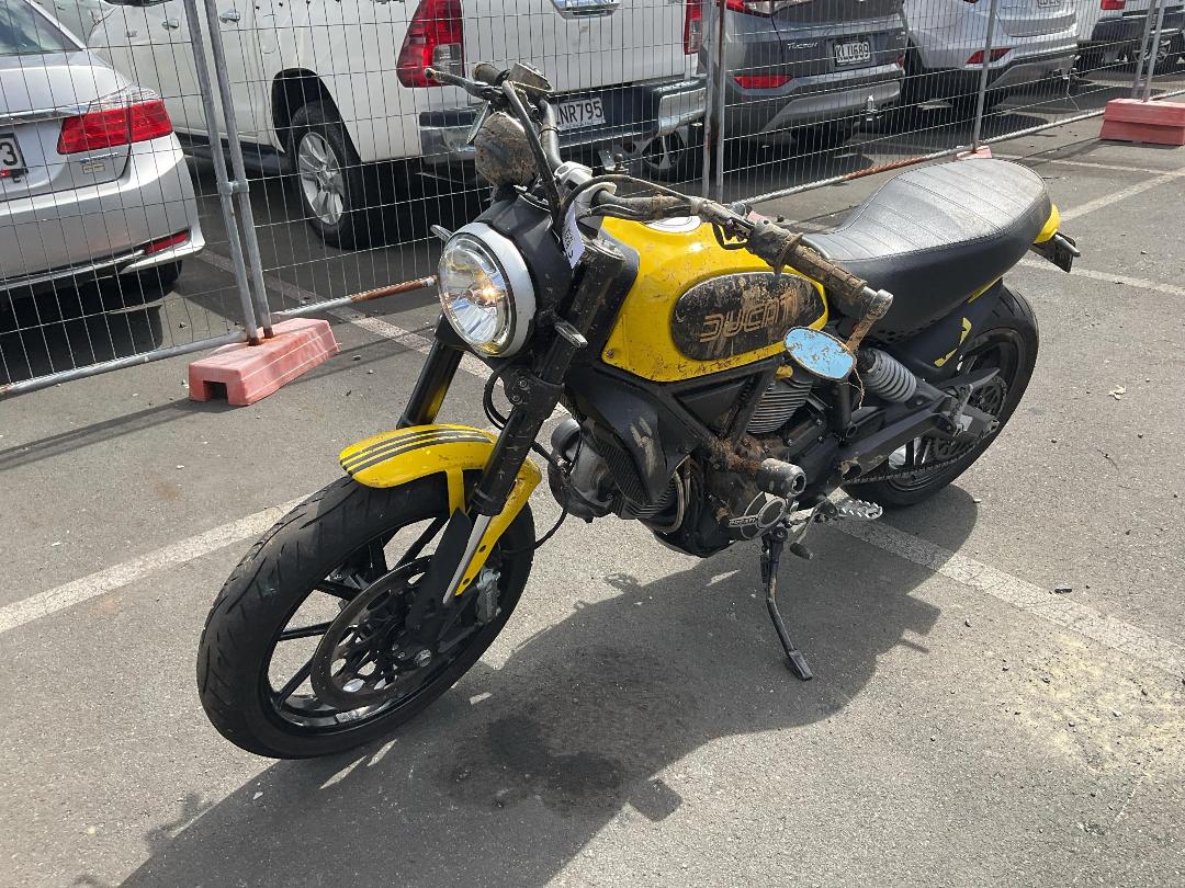 Photo '7' of Ducati Scrambler 800 Photo '7' of Ducati Scrambler 800