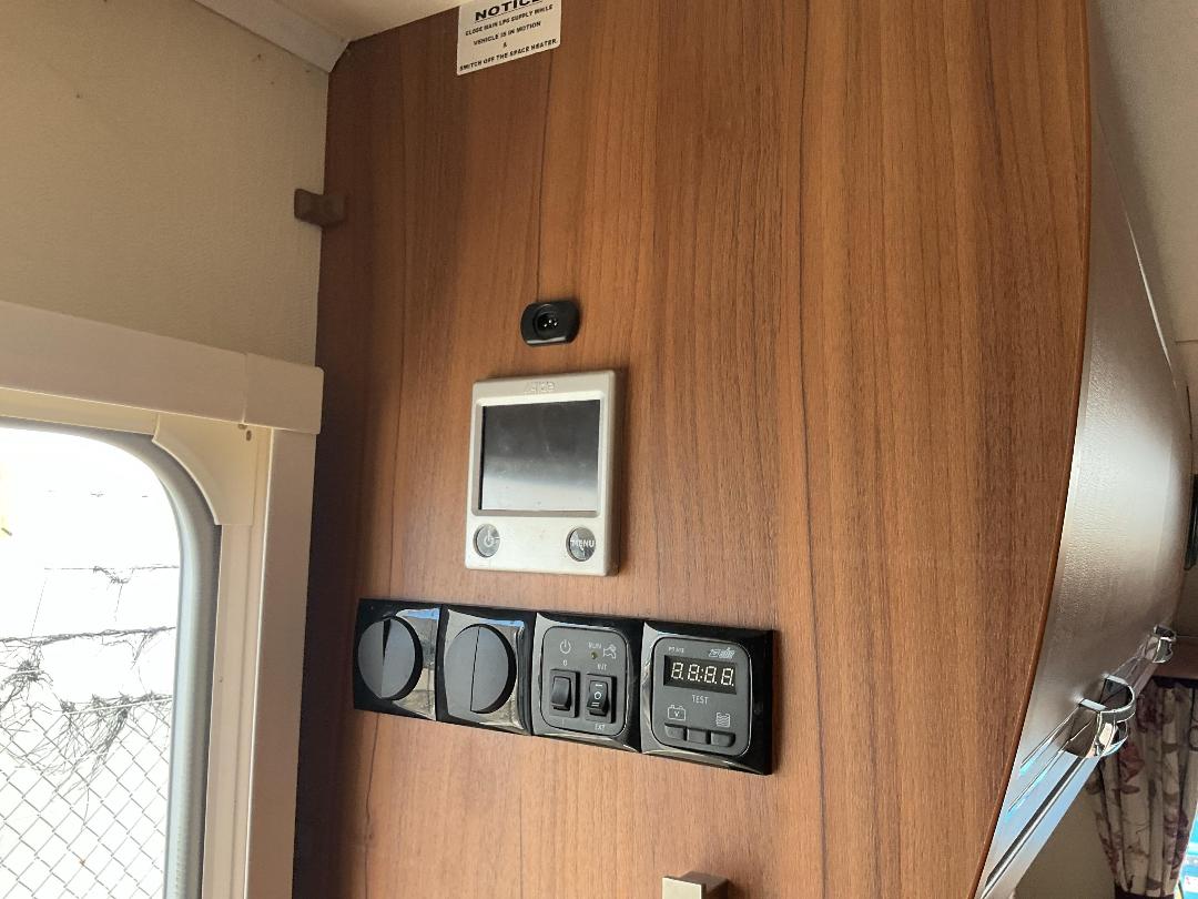 Photo '18' of ELDDIS BUCCANEER CRUISER Caravan - Tandem Photo '18' of ELDDIS BUCCANEER CRUISER Caravan - Tandem