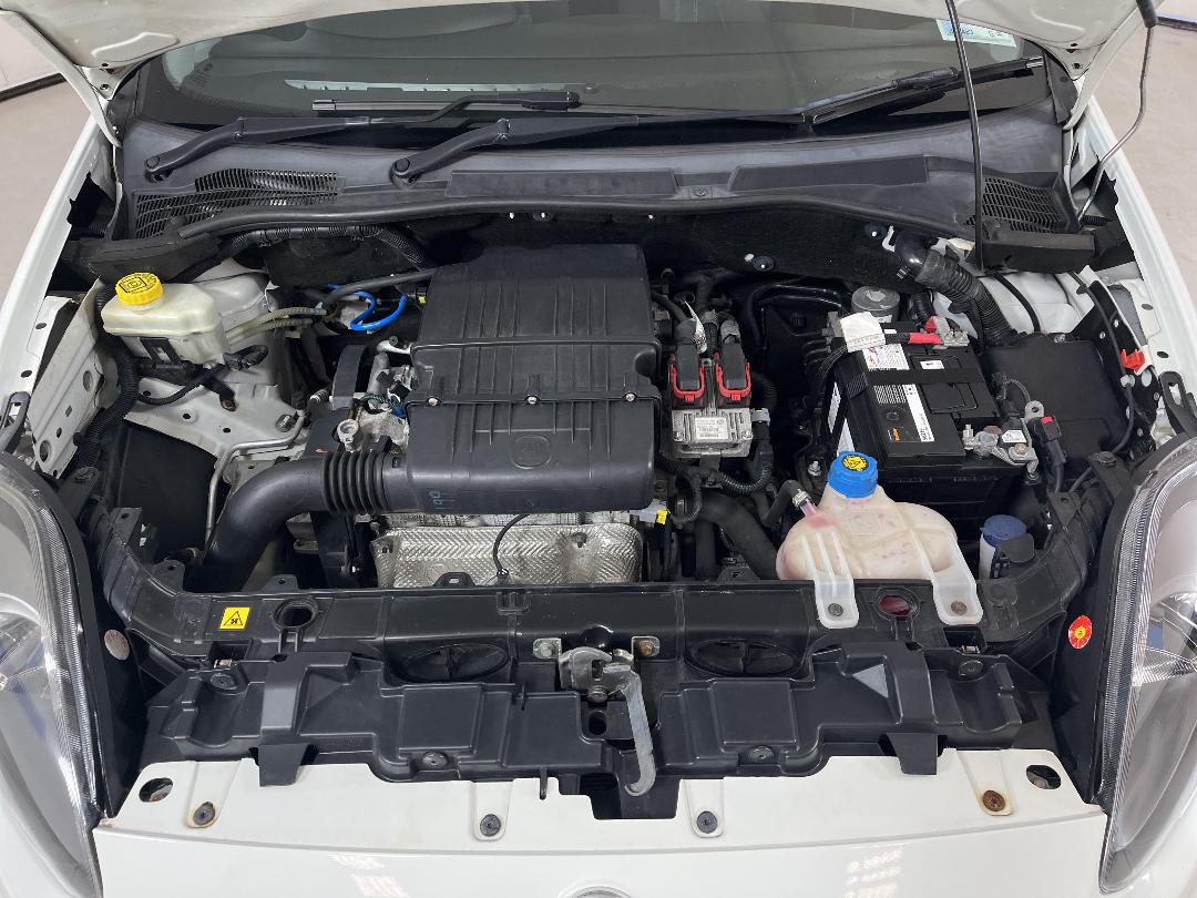 Photo '13' of Fiat Punto