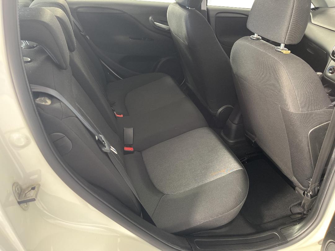 Photo '20' of Fiat Punto