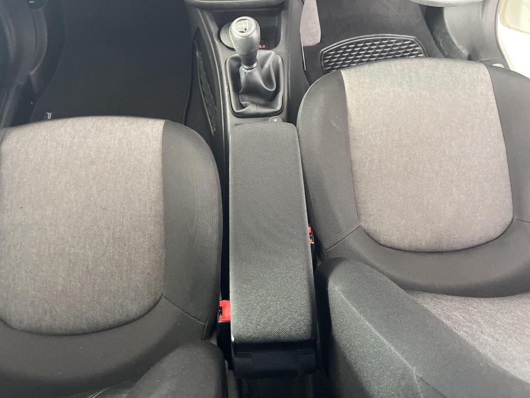 Photo '18' of Fiat Punto