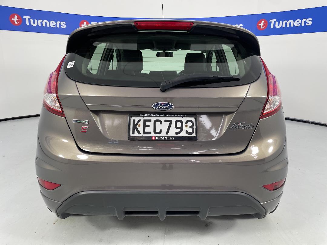 Photo '6' of Ford Fiesta Photo '6' of Ford Fiesta