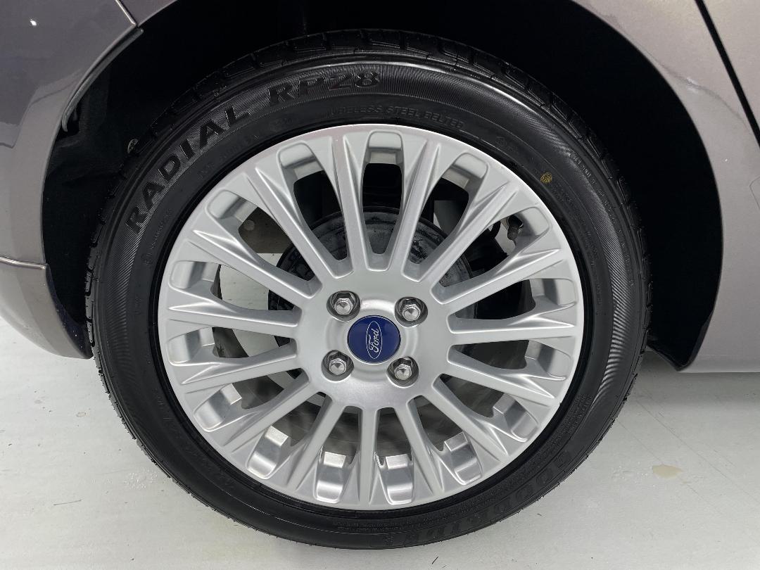 Photo '12' of Ford Fiesta Photo '12' of Ford Fiesta