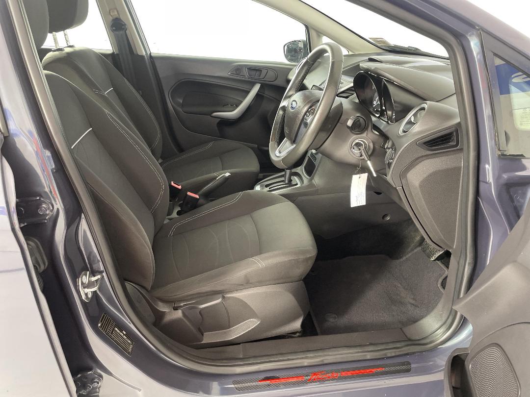 Photo '16' of Ford Fiesta