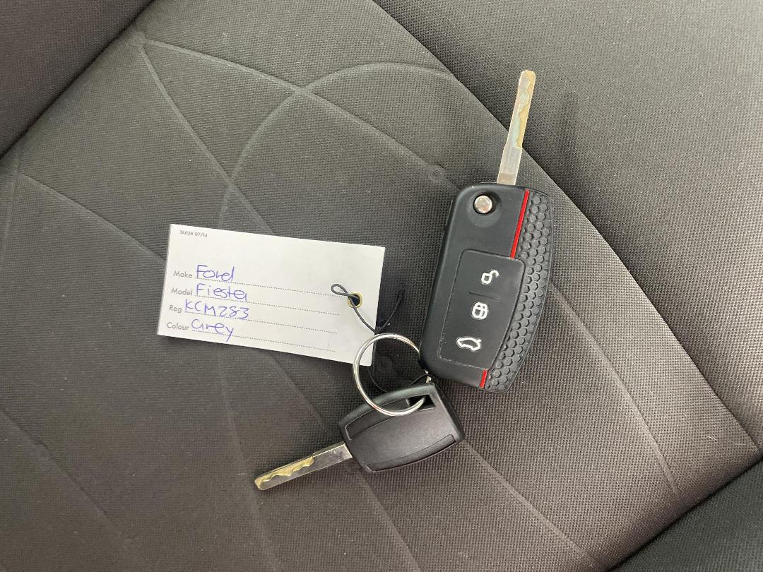 Photo '22' of Ford Fiesta