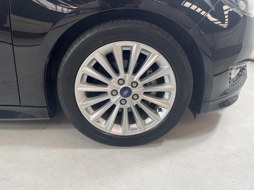 Photo '9' of Ford Focus