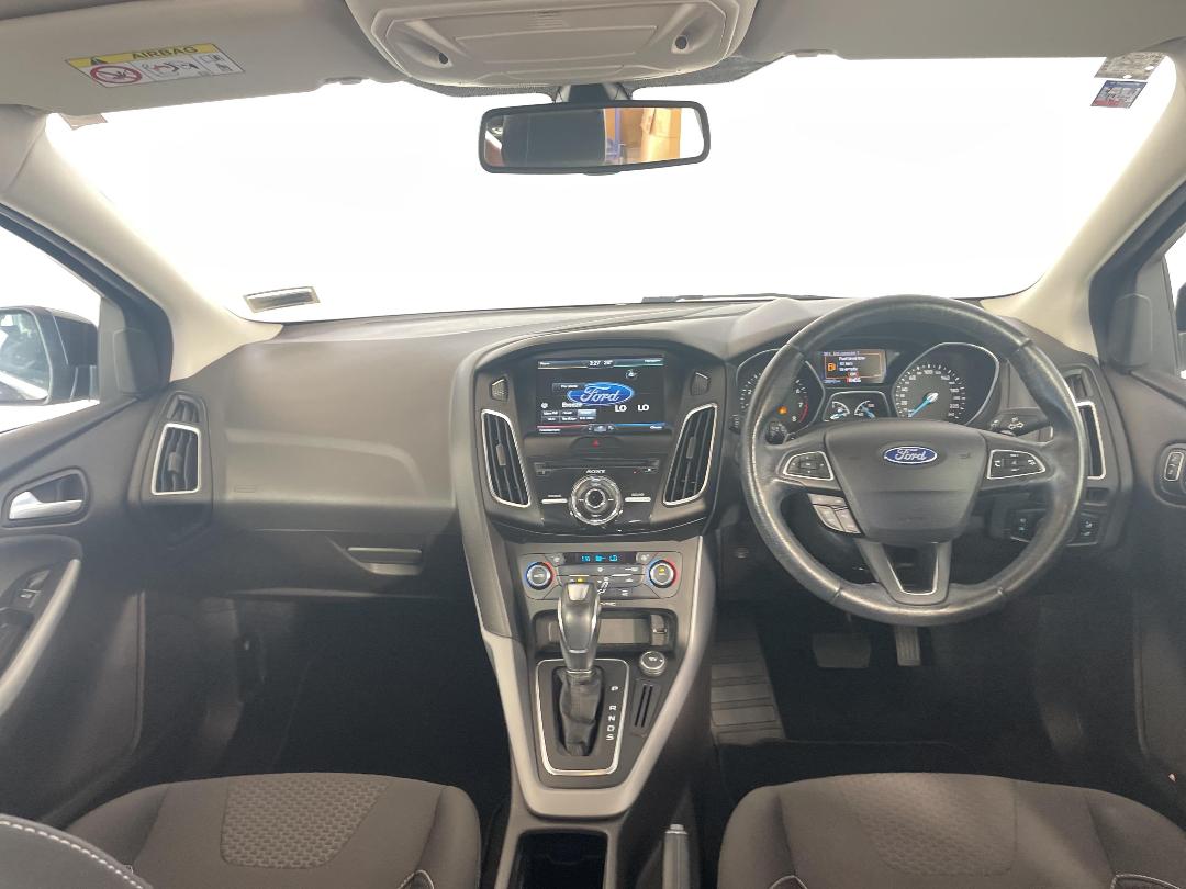 Photo '17' of Ford Focus