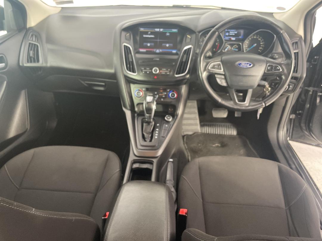 Photo '17' of Ford Focus