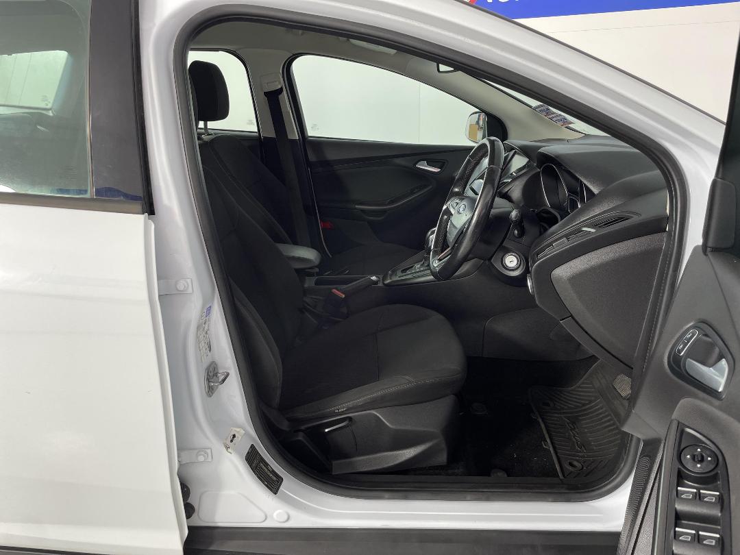 Photo '16' of Ford Focus