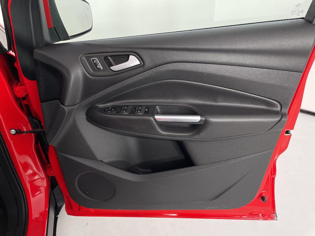 Photo '15' of Ford Kuga Photo '15' of Ford Kuga