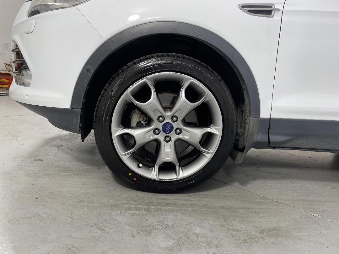 Photo '10' of Ford Kuga