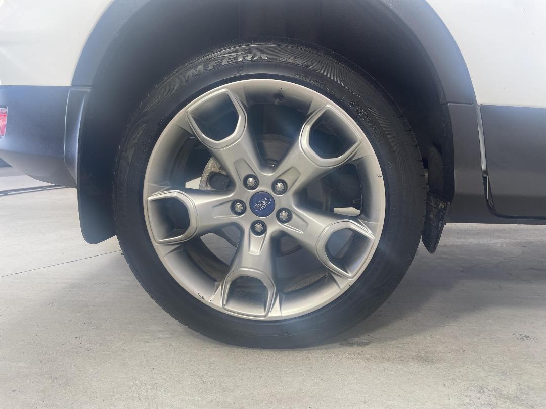 Photo '12' of Ford Kuga