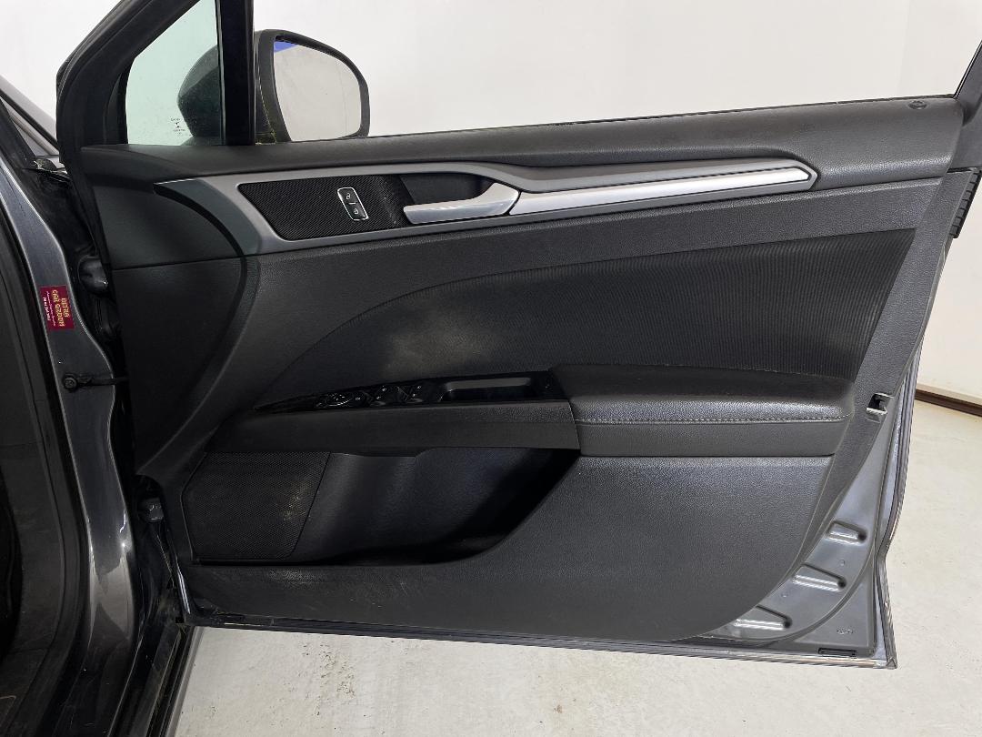 Photo '15' of Ford Mondeo Photo '15' of Ford Mondeo