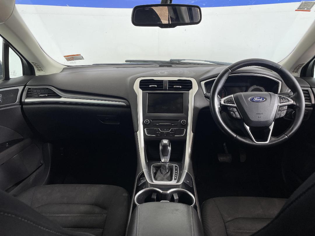 Photo '17' of Ford Mondeo Photo '17' of Ford Mondeo