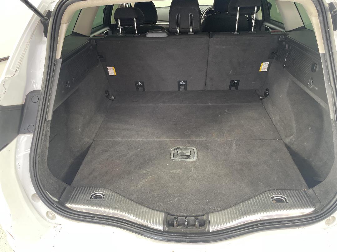 Photo '12' of Ford Mondeo Ambiente WGN Petrol Photo '12' of Ford Mondeo Ambiente WGN Petrol