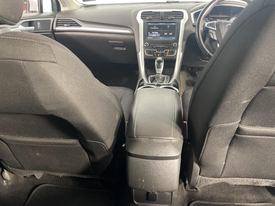 Photo '16' of Ford Mondeo Ambiente WGN Petrol Photo '16' of Ford Mondeo Ambiente WGN Petrol