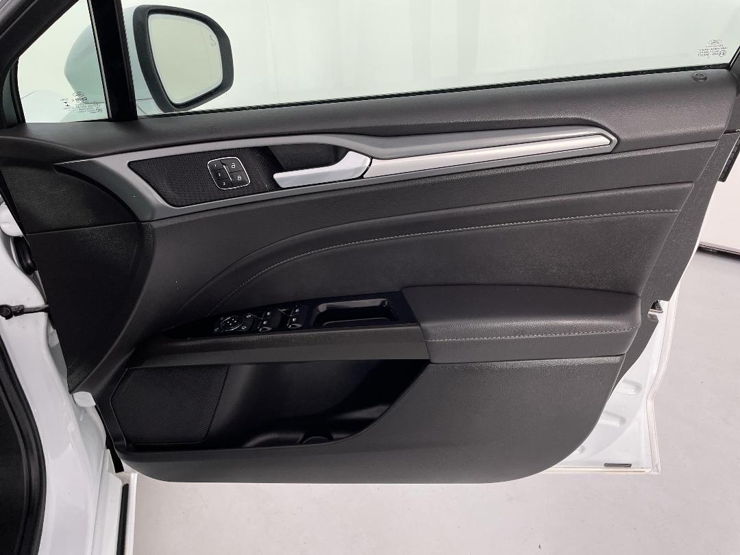 Photo '15' of Ford Mondeo