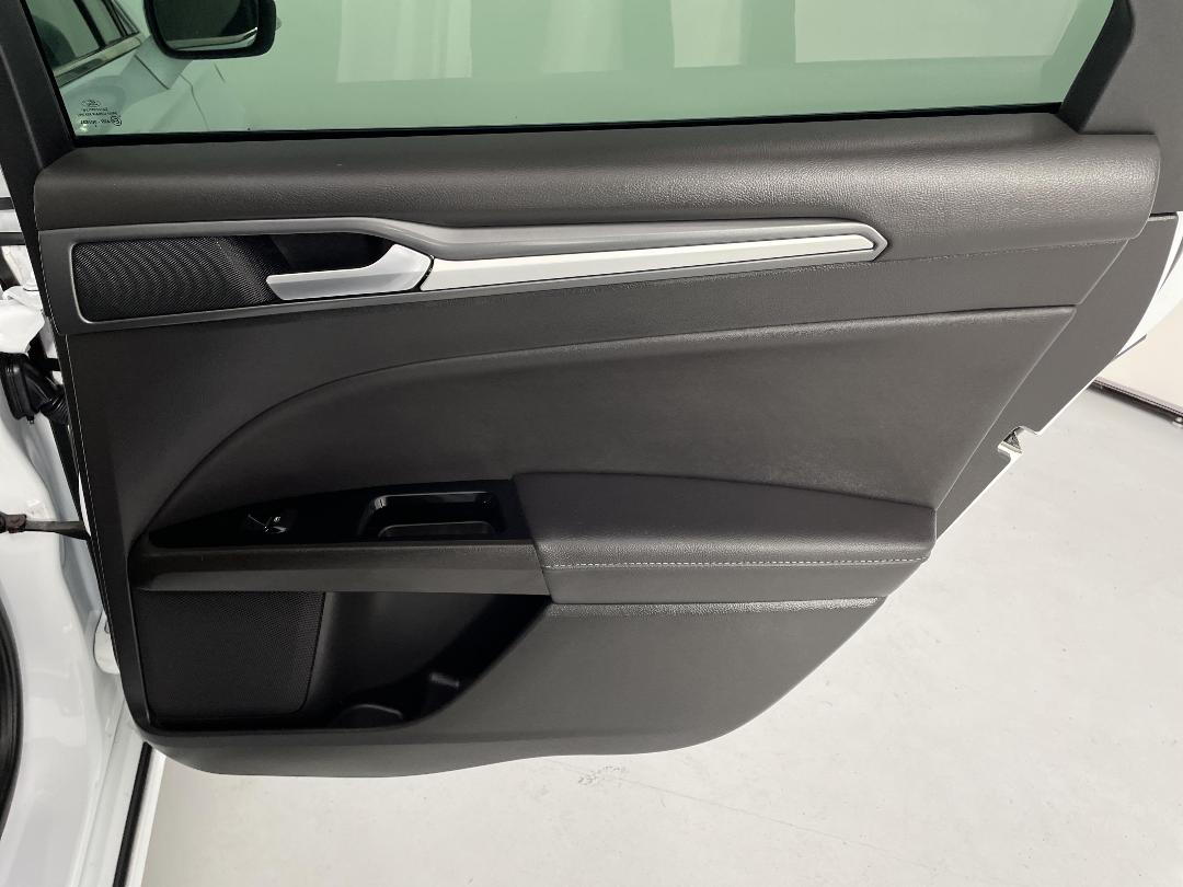 Photo '19' of Ford Mondeo