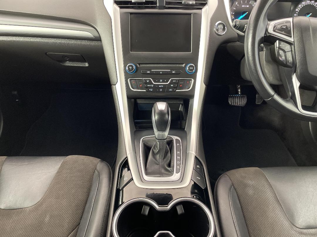 Photo '18' of Ford Mondeo