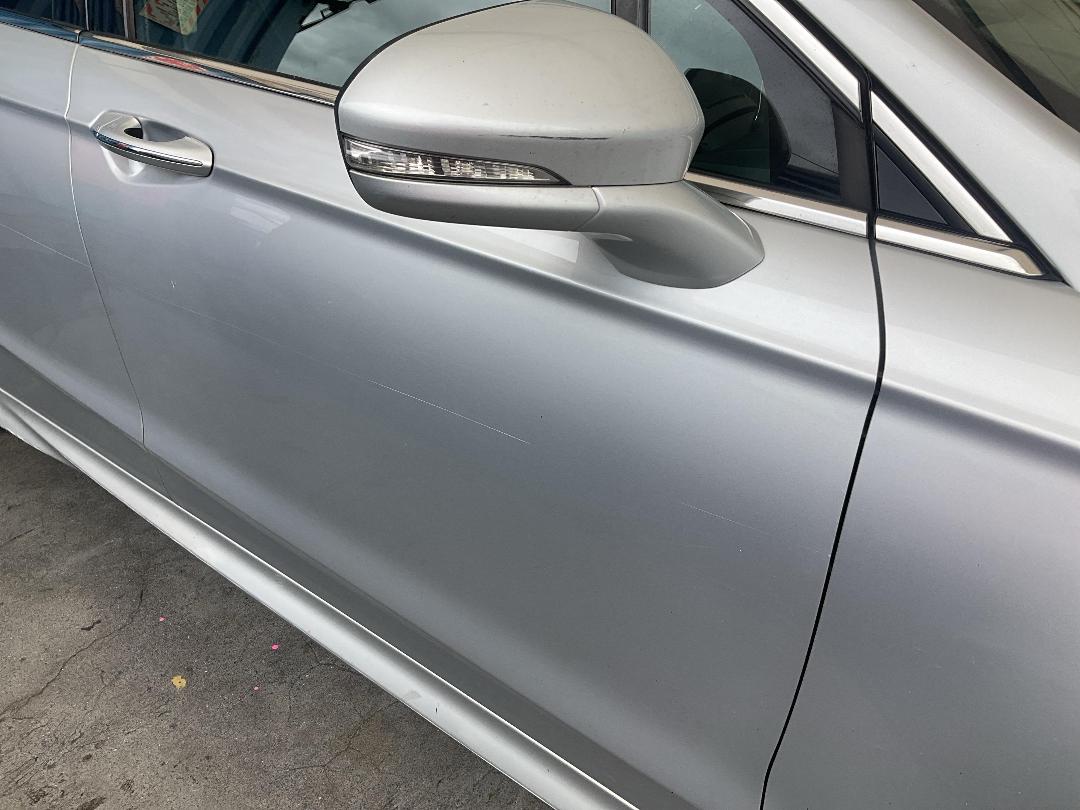 Photo '8' of Ford Mondeo Titanium 5DR Petrol