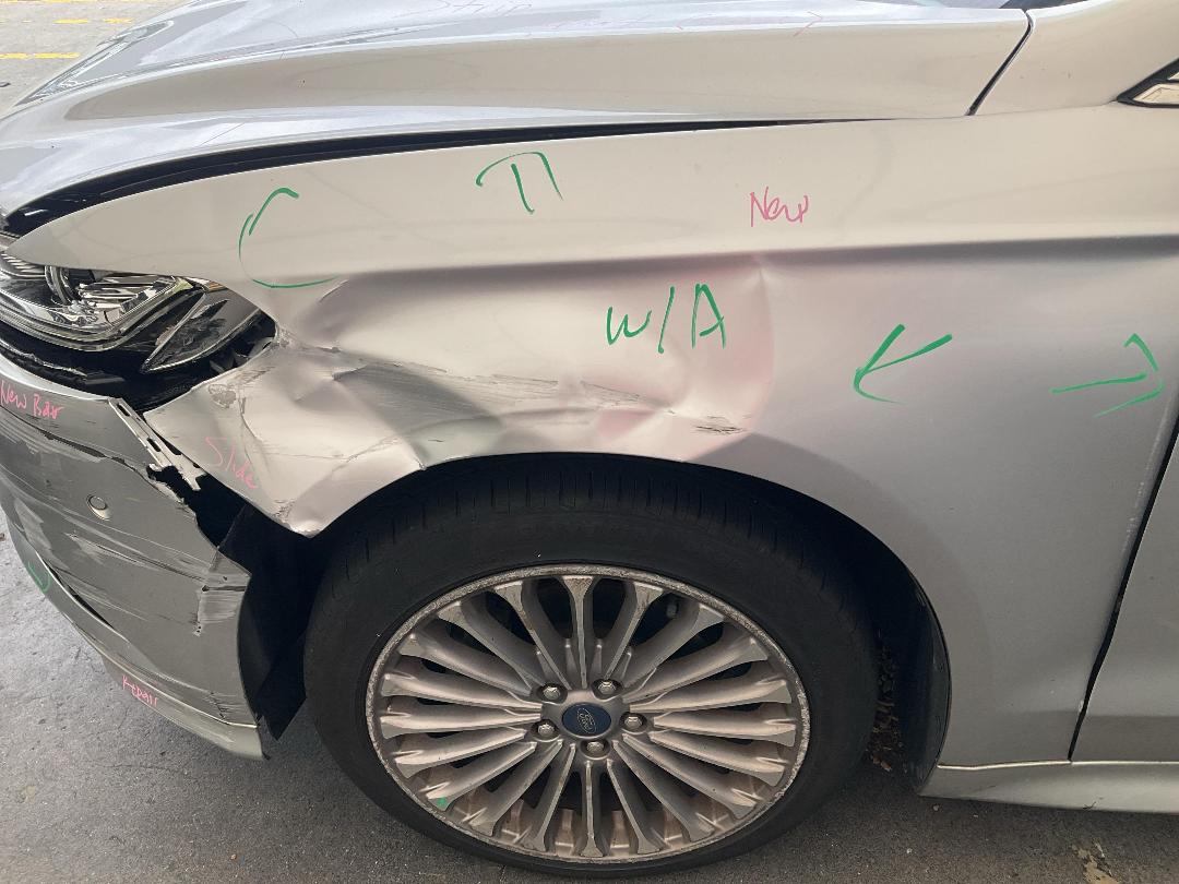 Photo '13' of Ford Mondeo Titanium 5DR Petrol