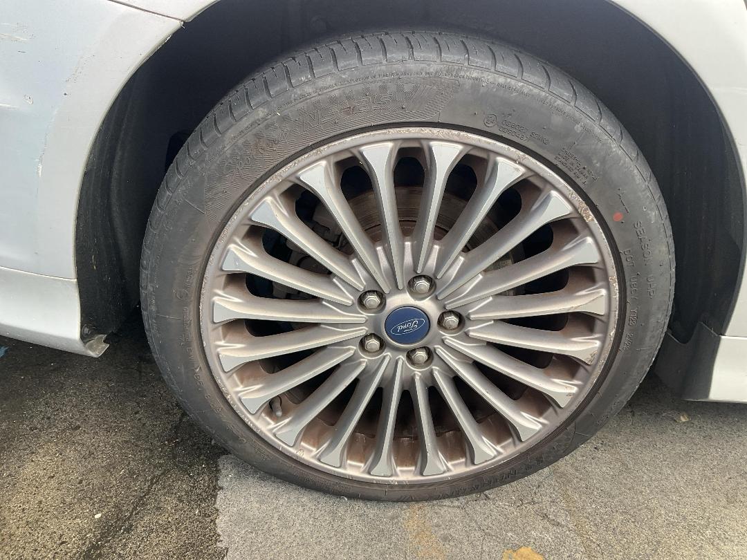 Photo '20' of Ford Mondeo Titanium 5DR Petrol