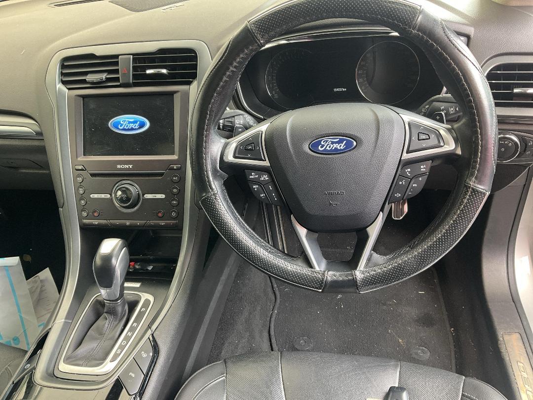 Photo '28' of Ford Mondeo Titanium 5DR Petrol