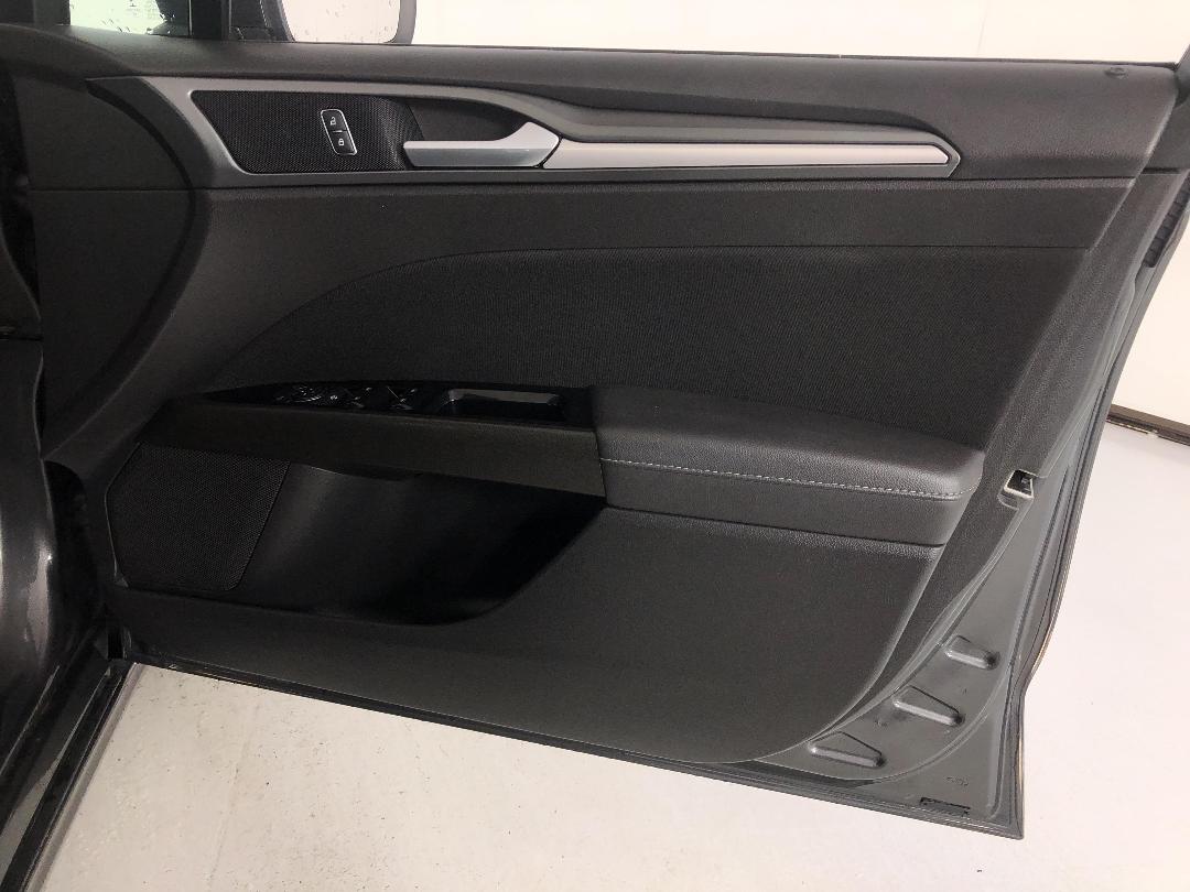 Photo '15' of Ford Mondeo