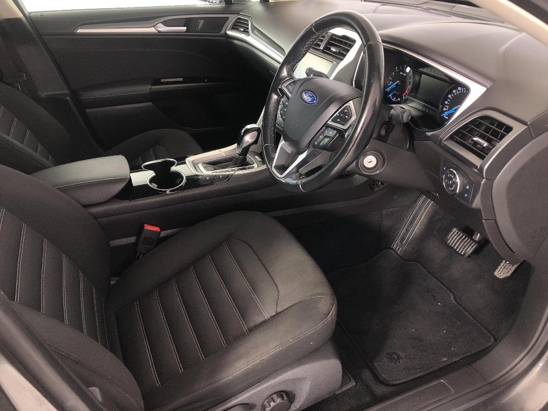 Photo '16' of Ford Mondeo