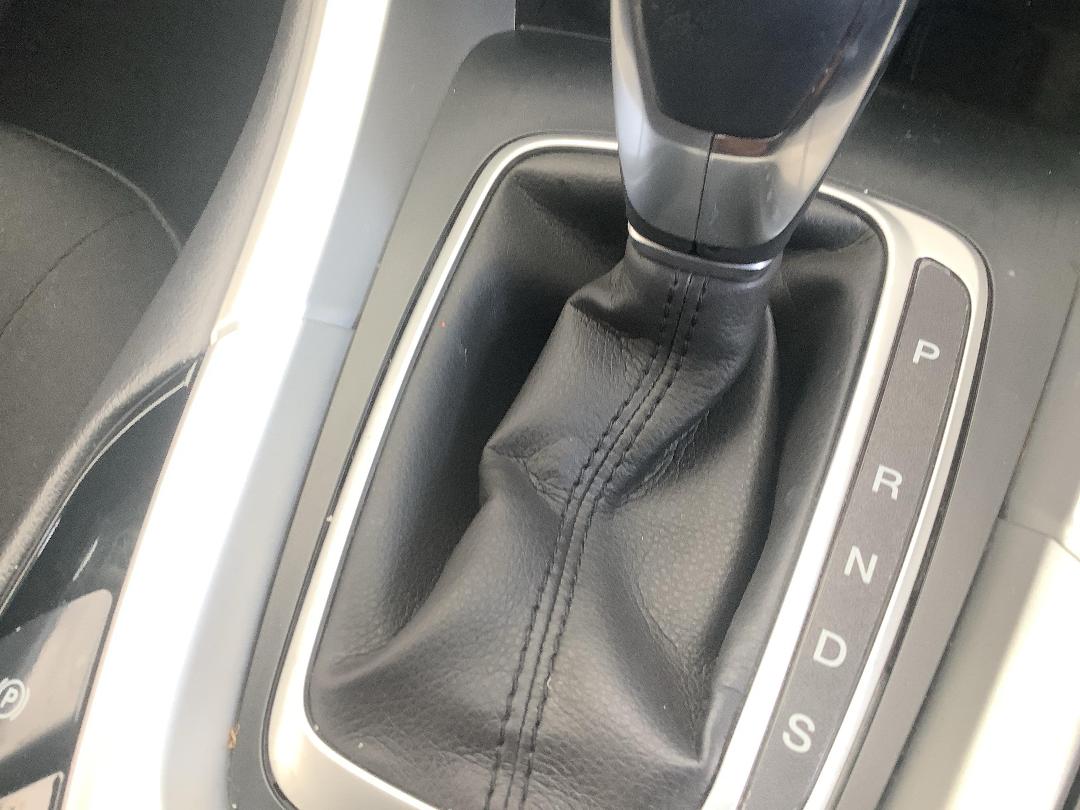 Photo '17' of Ford Mondeo Ambiente 5DR Diesel Photo '17' of Ford Mondeo Ambiente 5DR Diesel