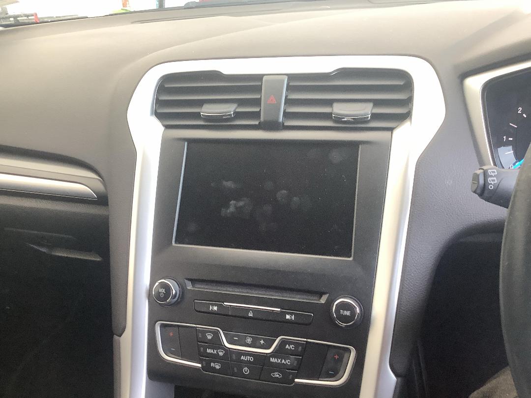 Photo '18' of Ford Mondeo Ambiente 5DR Diesel Photo '18' of Ford Mondeo Ambiente 5DR Diesel