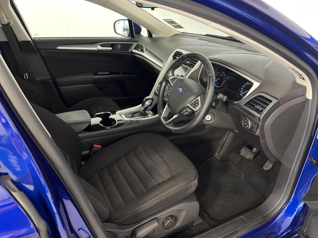 Photo '16' of Ford Mondeo