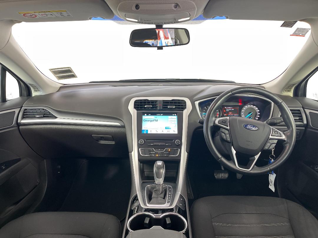 Photo '17' of Ford Mondeo