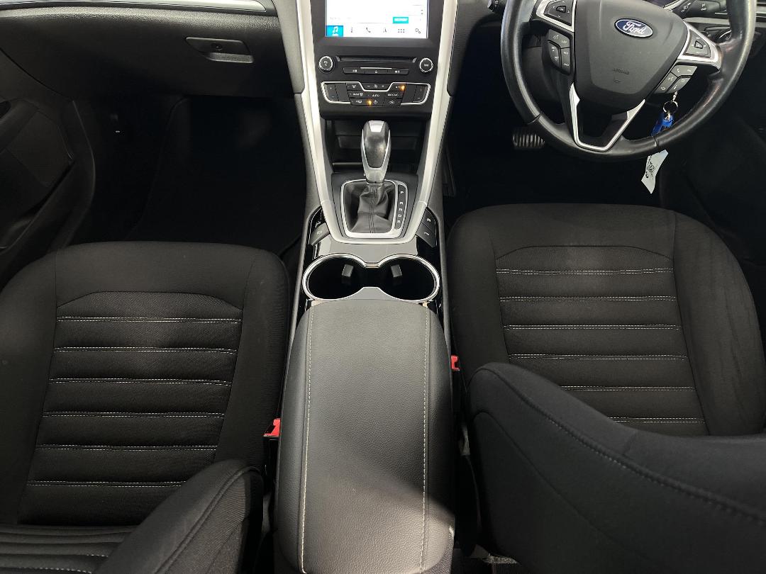 Photo '18' of Ford Mondeo