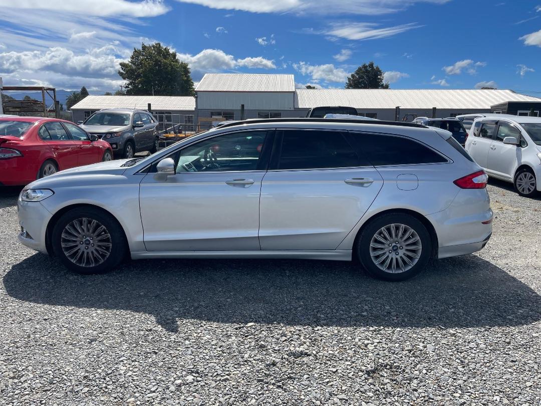 Photo '7' of Ford Mondeo Trend Wagon Petrol Photo '7' of Ford Mondeo Trend Wagon Petrol