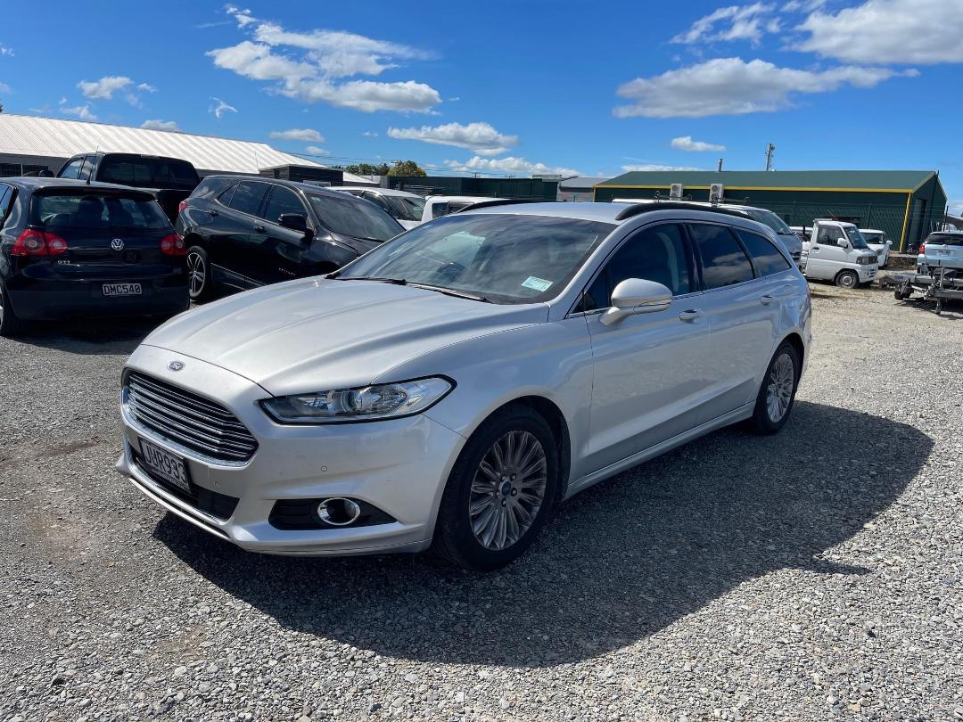 Photo '8' of Ford Mondeo Trend Wagon Petrol Photo '8' of Ford Mondeo Trend Wagon Petrol