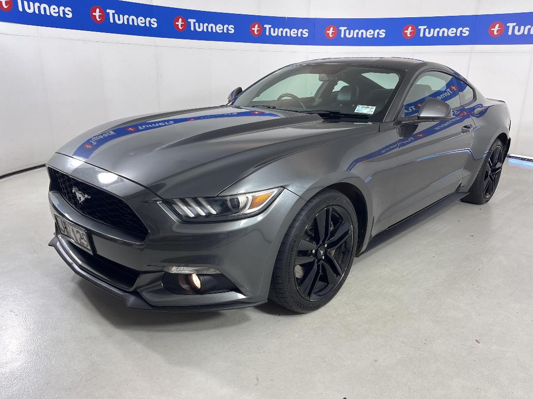 Photo '4' of Ford Mustang