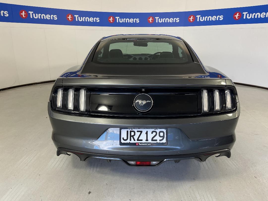 Photo '6' of Ford Mustang