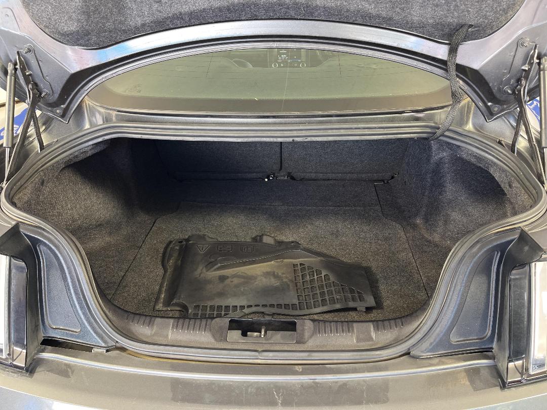 Photo '14' of Ford Mustang