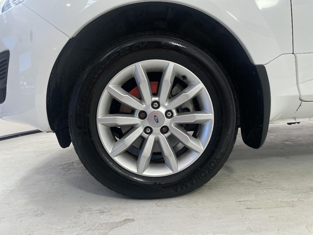 Photo '10' of Ford Territory