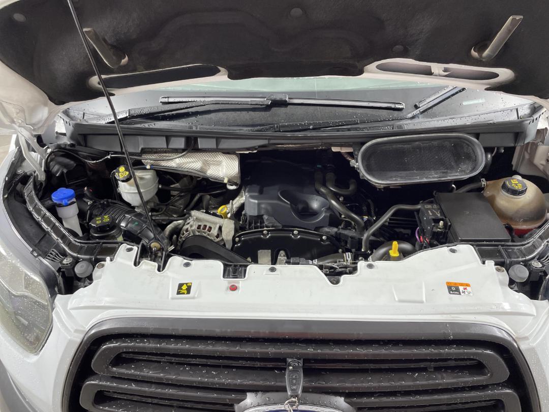 Photo '13' of Ford Transit