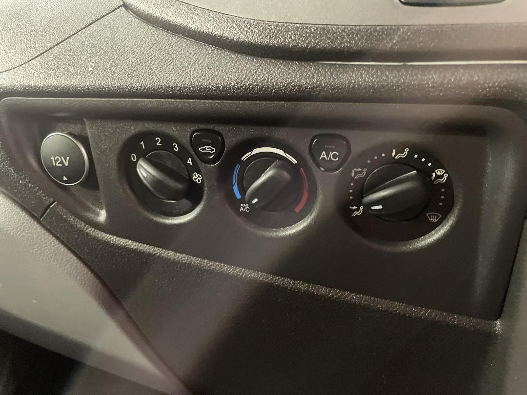 Photo '30' of Ford Transit